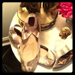Ballerina's flat shoes
